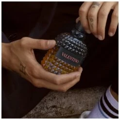 Valentino Uomo Born In Roma Coral Fantasy EDT 50 Ml -Parfume Verden valentino uomo born in roma coral fantasy edt 50 ml 1645618161