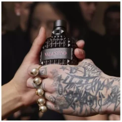 Valentino Uomo Born In Roma Intense EDP 100 Ml -Parfume Verden valentino uomo born in roma intense edt 100 ml 1675760362